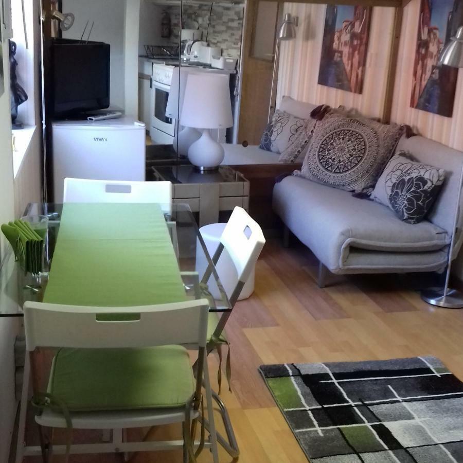 Apartment " Studio Green " Free Parking, Self Check-In Zagrzeb Zewnętrze zdjęcie