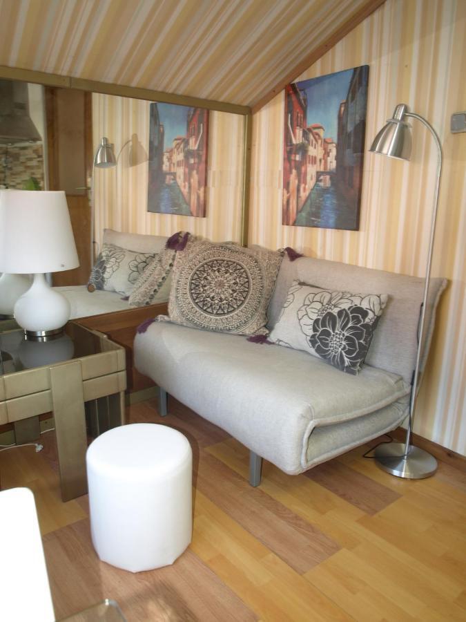 Apartment " Studio Green " Free Parking, Self Check-In Zagrzeb Zewnętrze zdjęcie